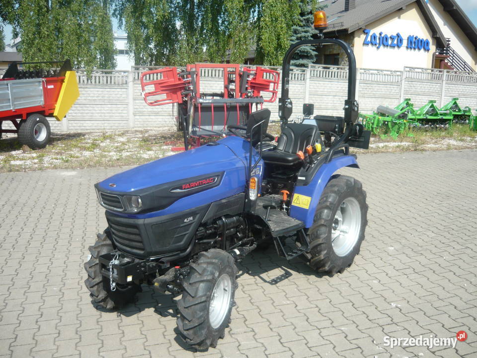 Minitraktorek Ciągnik Farmtrac 26 ogrodniczy Farmtrac