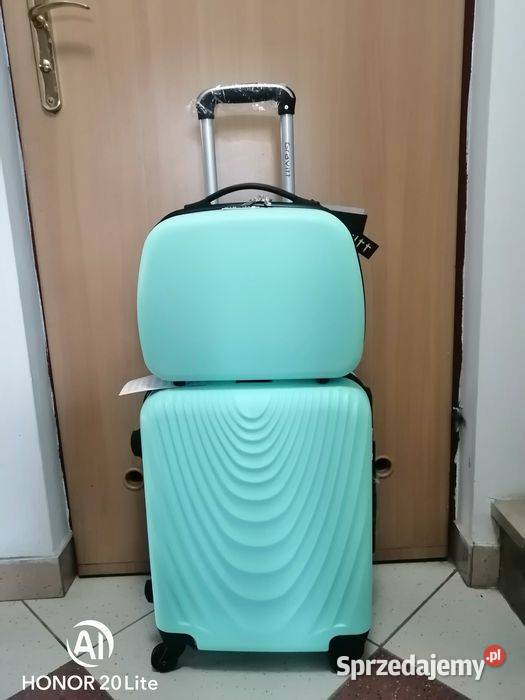 Walizki turystyczne podróżne Nowe świętokrzyskie Skarżysko-Kamienna