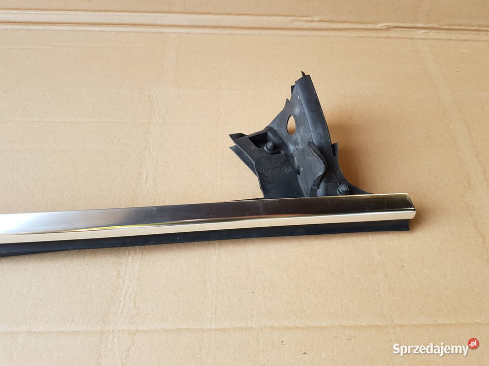 Mercedes CLS w219 listwa uszczelka zgarniająca