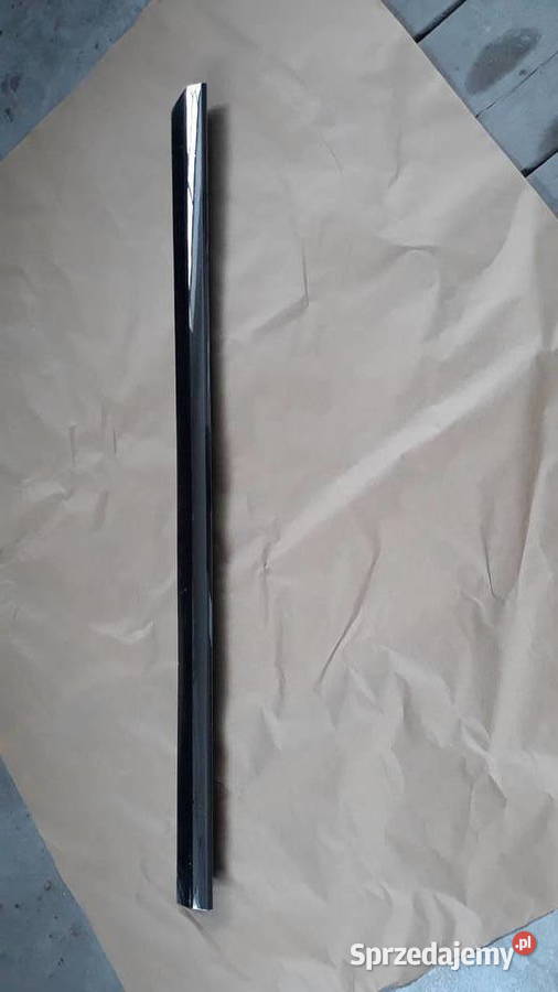 VW Passat B8 listwa drzwi lewy przód Bukownica