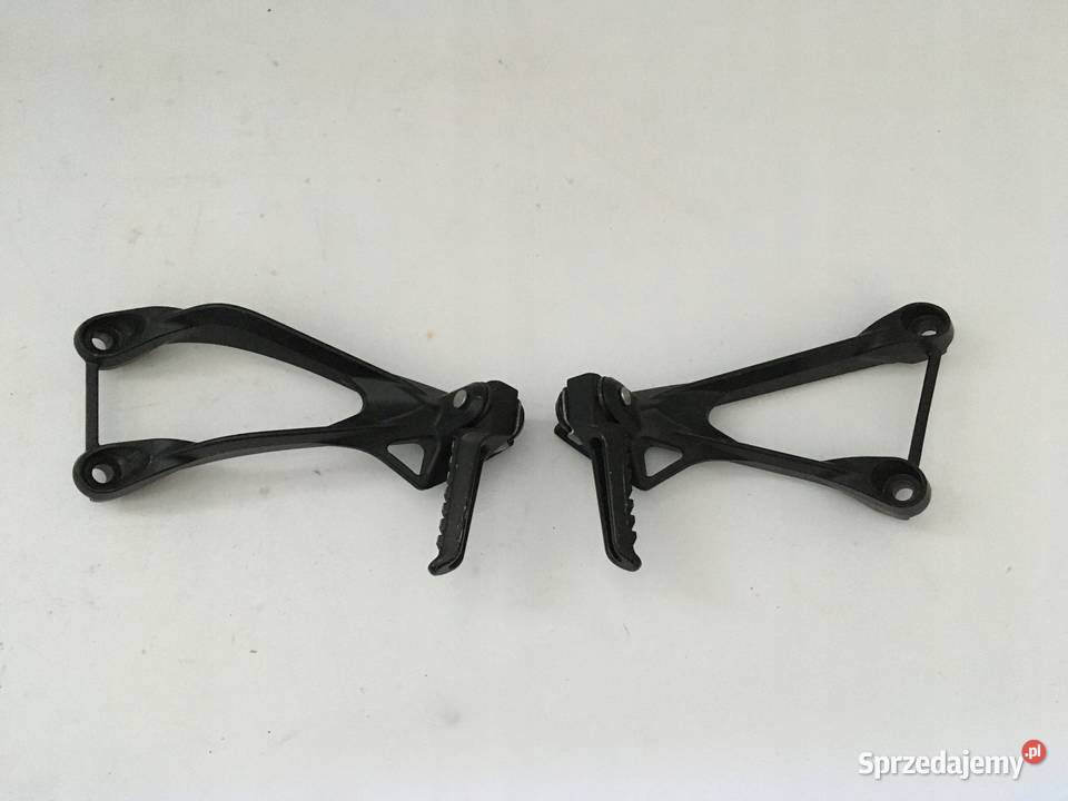KAWASAKI ZX6R Set prawy pasażera tył podnóżek sprzedam