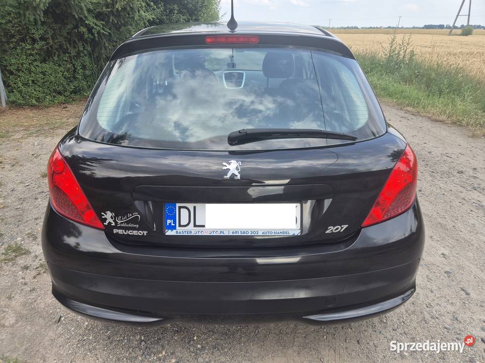 Peugeot 207 14 8V 75 trwały prosty 2009 5 Legnica