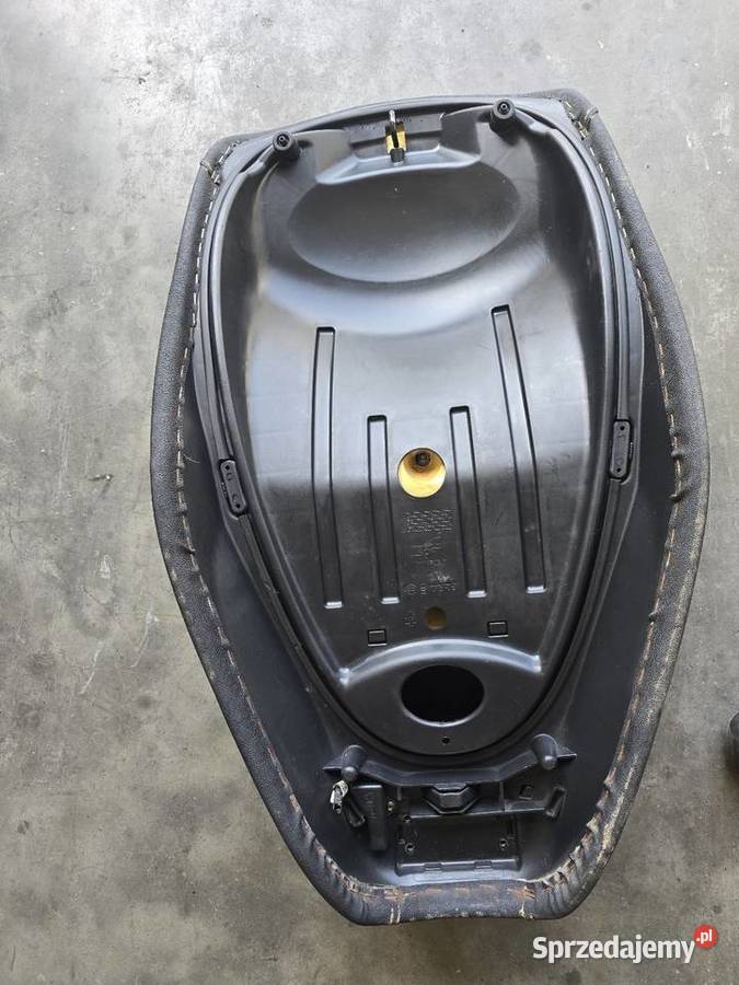 Siedzenie kanapa Piaggio MP3 500 Siedzenia Części i akcesoria motocyklowe łódzkie Sieradz