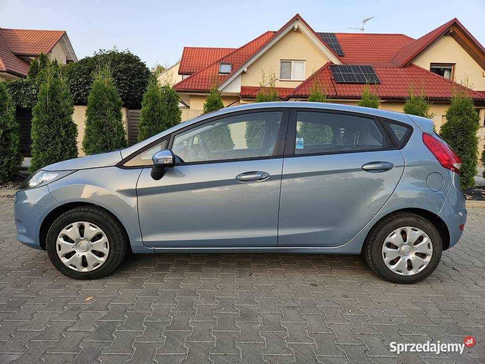 Ford Fiesta 2010 125 benzyna salon Polska Hatchback Rzeszów