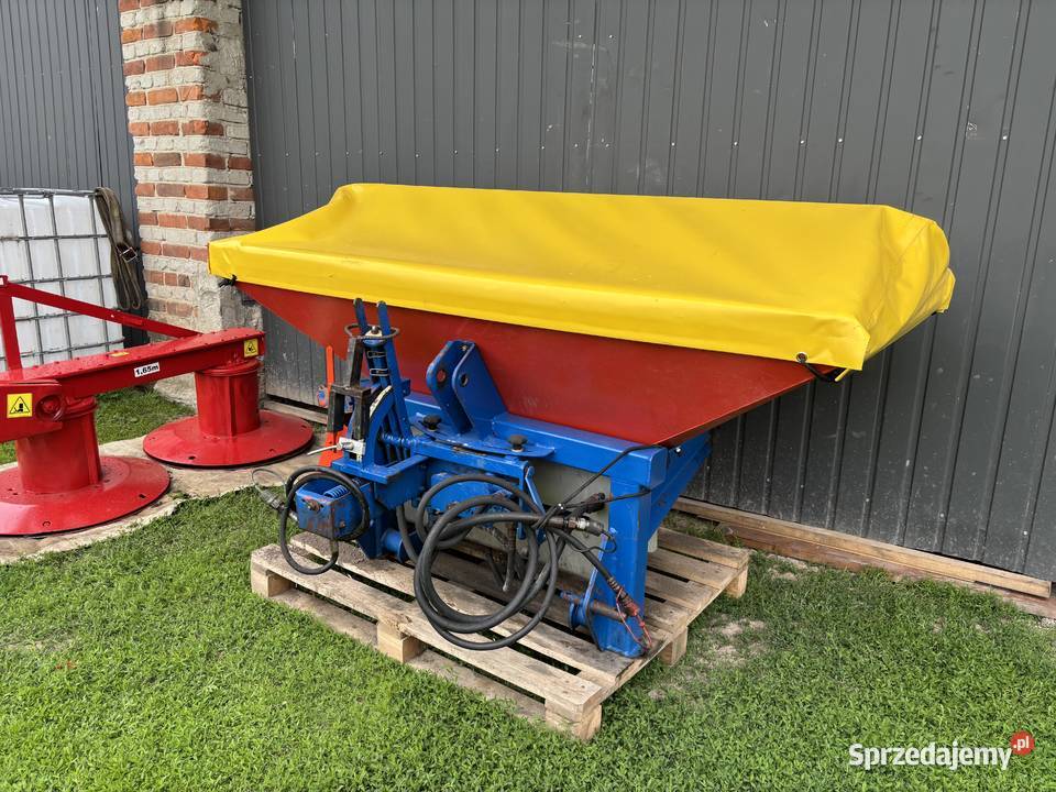Rozsiewacz nawozu 600 RAU Skierbieszów