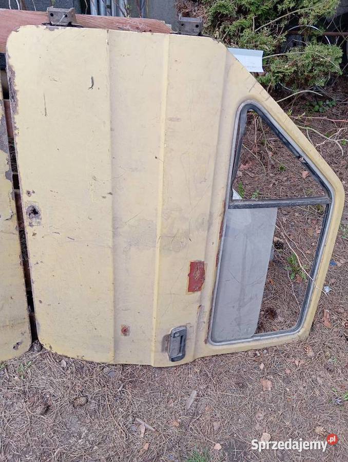 Części Fiat 126p drzwi klapa tył Pozostałe Dłutów
