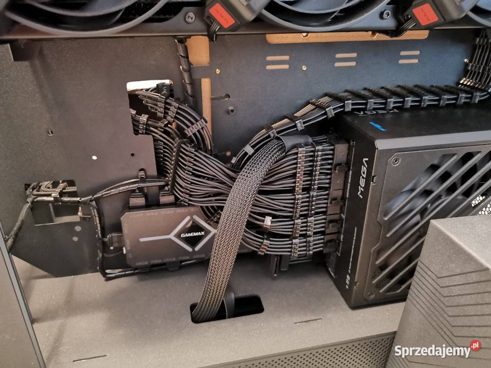 Rozpoczęty wyjątkowy projekt komputera PC Pozostałe sprzedam
