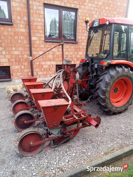 Siewnik punktowy 4rzędowy Aeromat Proszowice