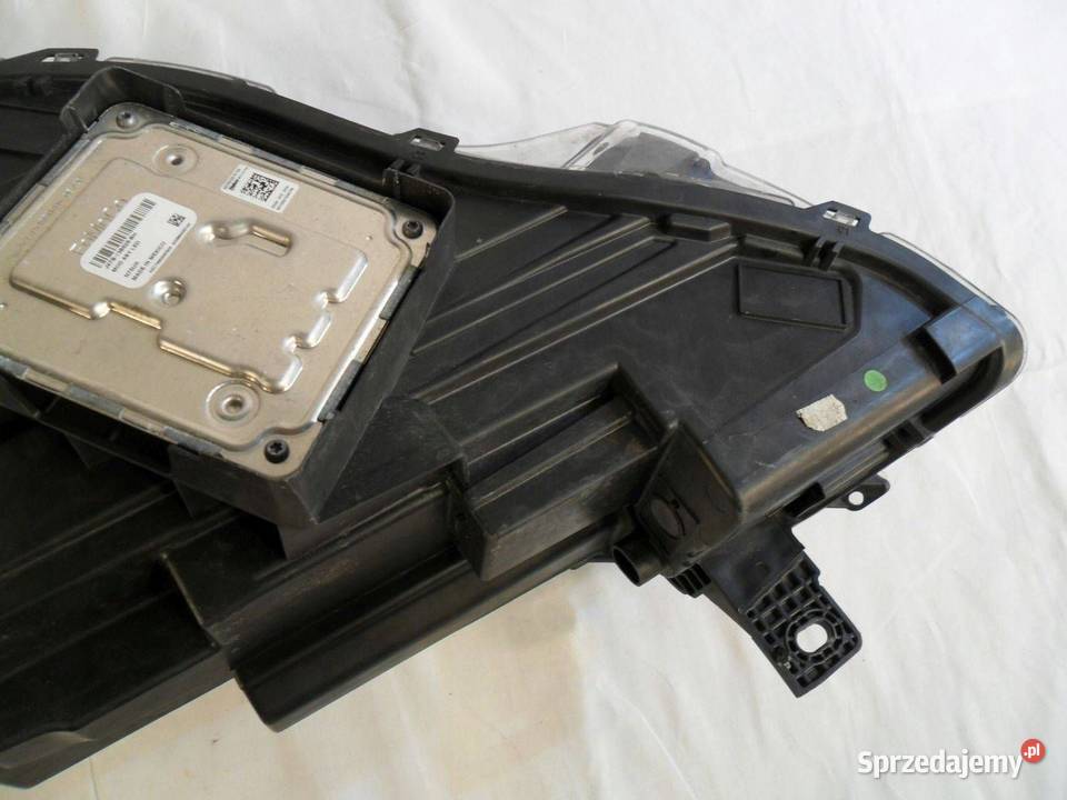 Reflektor Przód strona prawa Ford Kuga III