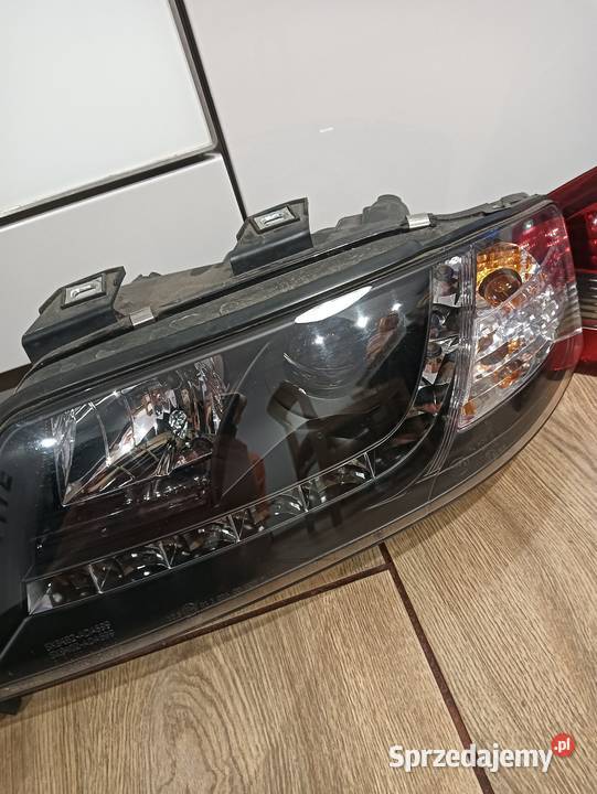 Lampy a6 c5 Sonar Ring komplet kompletne nowe osobowe Poniec