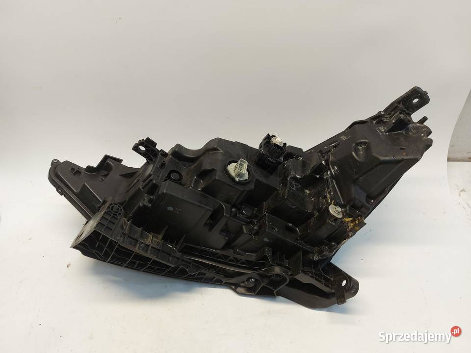 Honda HRV III eHEV 2022r LAMPA PRAWY PRZÓD RHD osobowe