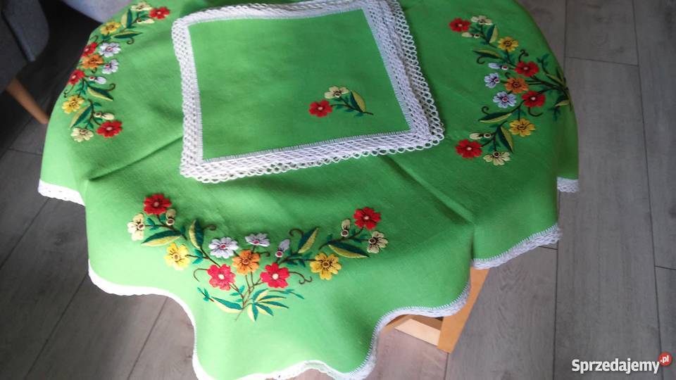 obrus i serwetki ręcznie haftowane Częstochowa