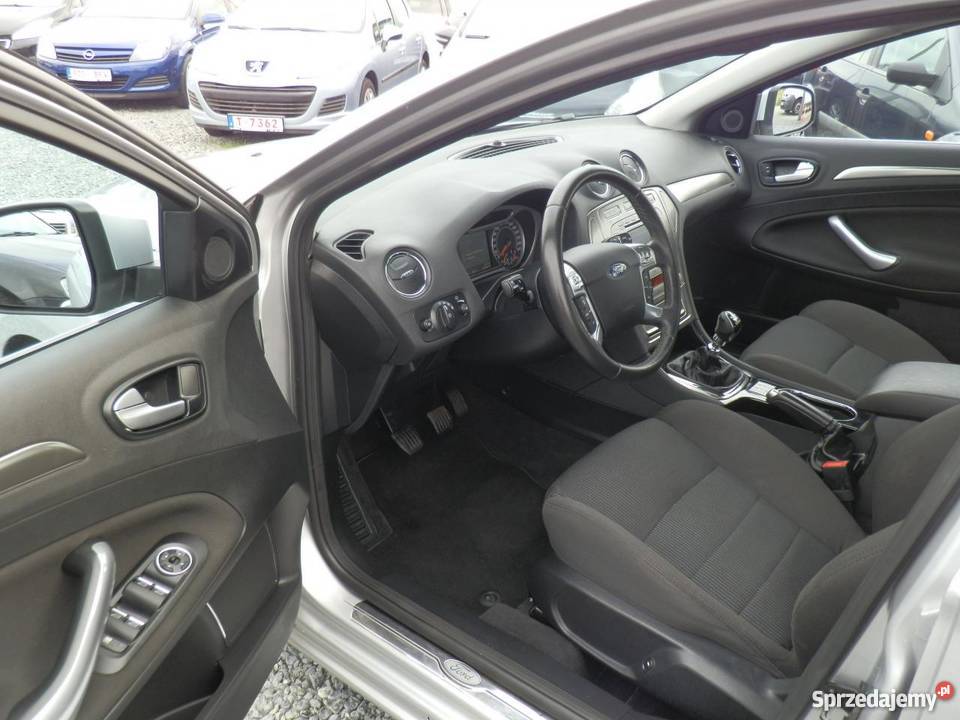 Ford Mondeo srebrny srebrny wielkopolskie Wolica Pusta