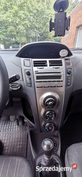 Toyota Yaris 133 99 2010 elektryczne szyby