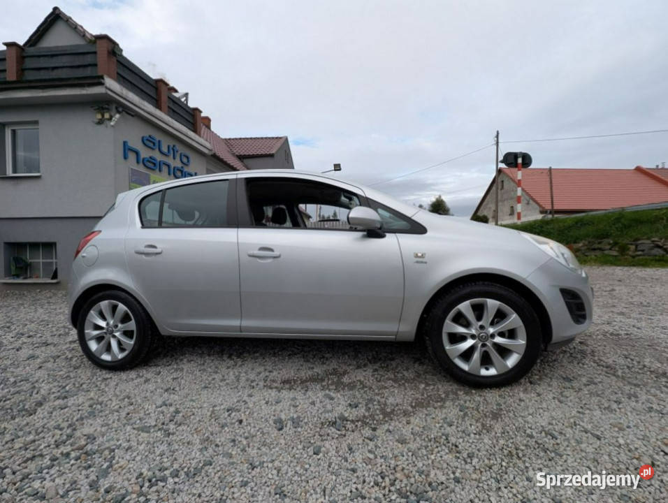Opel Corsa 14 benzyna 101 D 20062014 lakier metallic