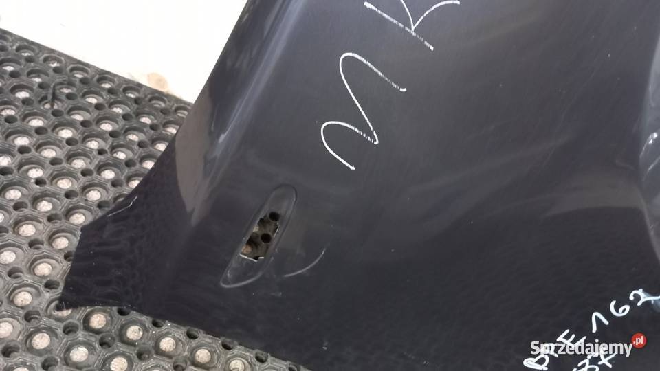 BMW E87 BŁOTNIK PRZÓD PRAWY A22 Zbierkowo