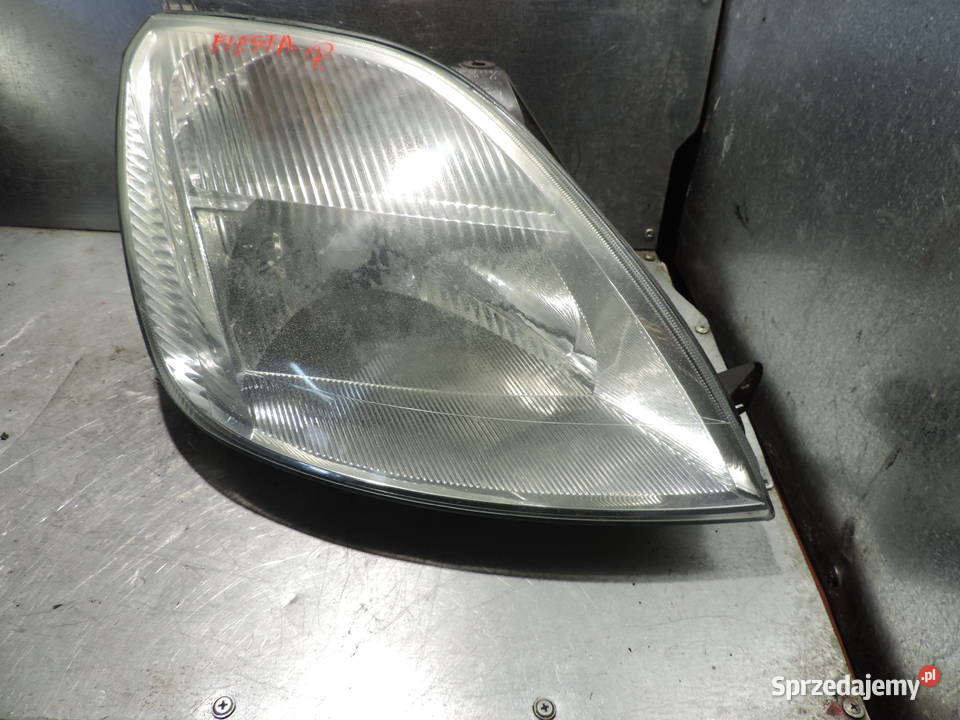 FORD FIESTA MK5 REFLEKTOR LAMPA PRAWY PRZÓD