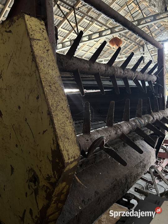 Rozrzutnik 35 tony polski rocznik 82 Pełczyska sprzedam