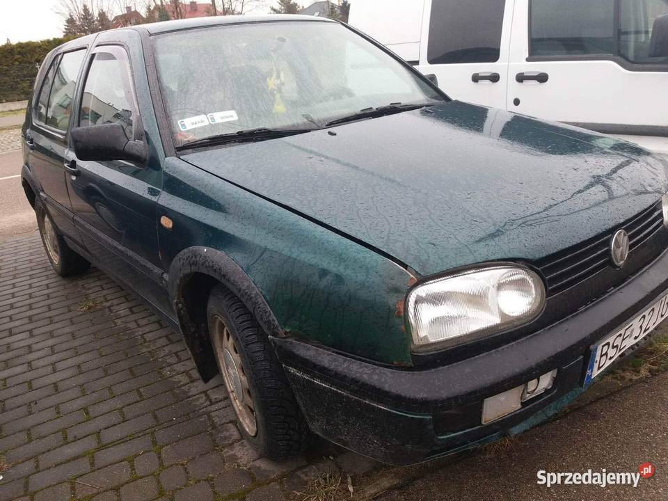 Volkswagen Golf 16 benzyna nieuszkodzony Suwałki