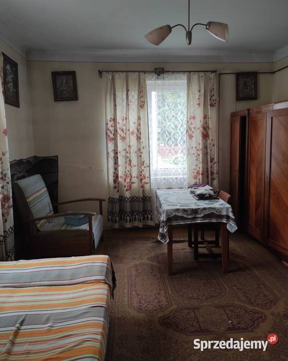 Gospodarstwo dom obora stodoła pow 085 ha