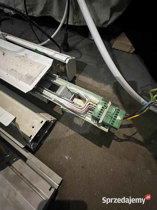 Lampy przemysłowe ledowe philips Nieczajna Górna sprzedam