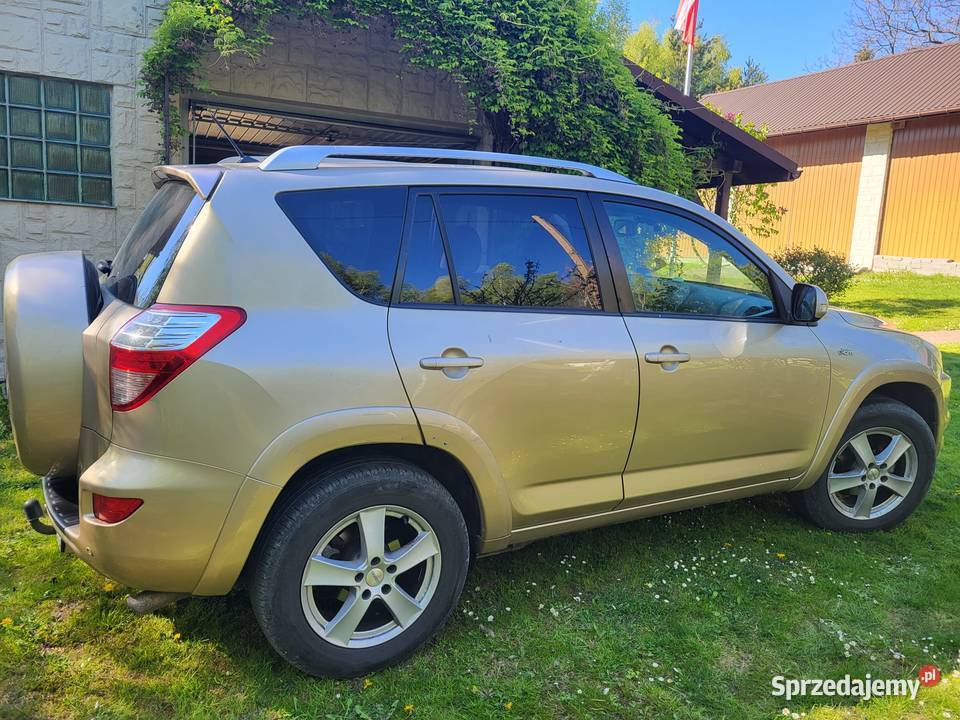 Sprzedam prywatną Toyotę RAV4 z 2009 roku