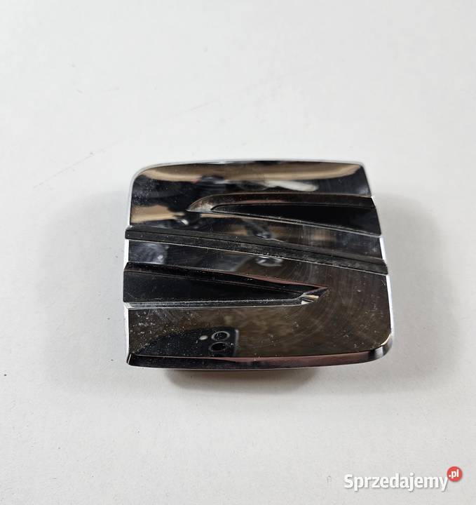 SEAT LEON III 3 5F0 ZNACZEK EMBLEMAT GRILLA Międzychód