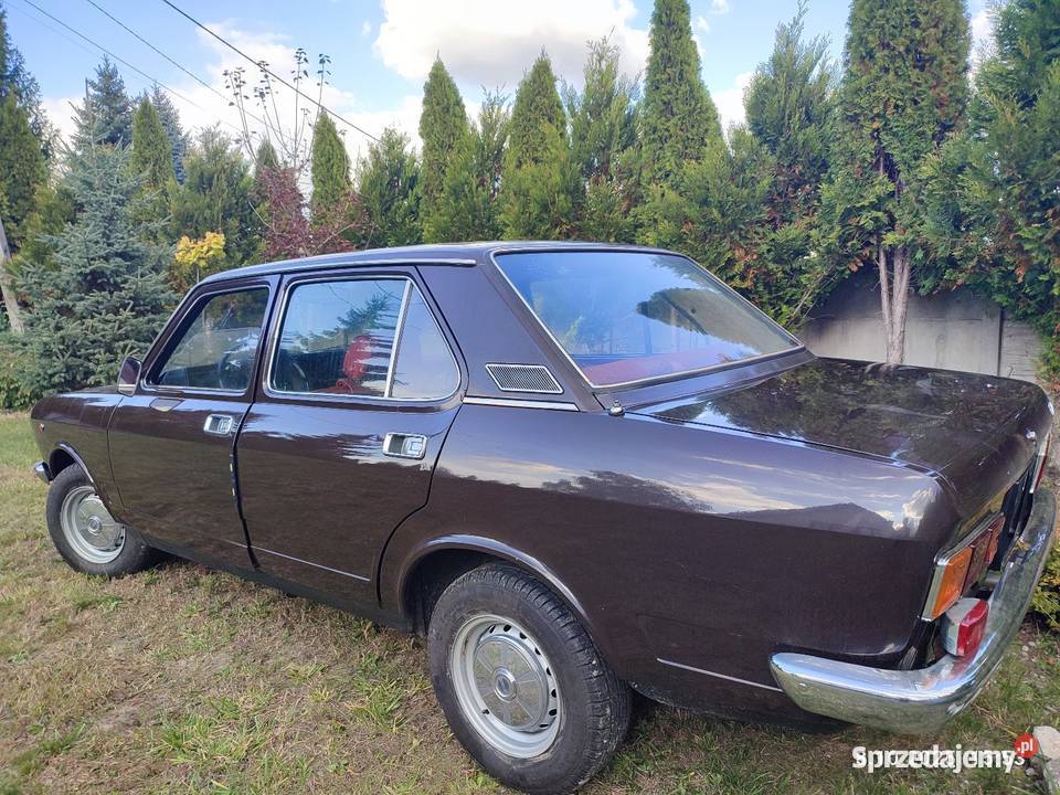 Piękny klasyk włoskiej motoryzacji Fiat 132 S Kraśnik