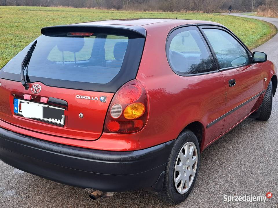 Sprzedam ładną Toyota corolla 14 benzyna 2000r Corolla Żyrardów