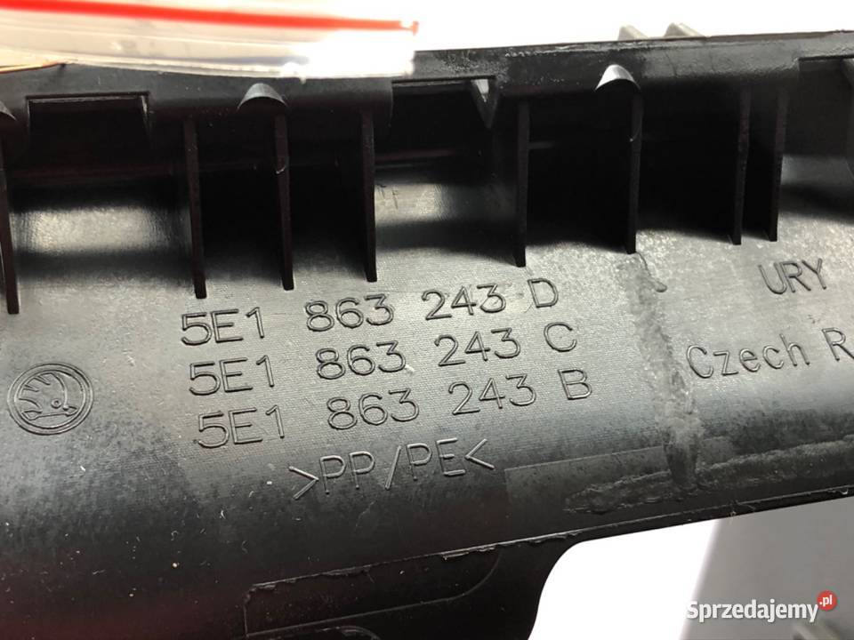 TUNEL ŚRODKOWY PODŁOKIETNIK SKODA OCTAVIA III podkarpackie