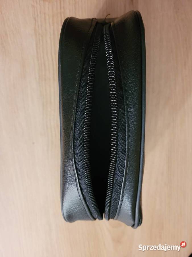 Sprzedam nowe etui w kolorze czarnym łódzkie Zelów