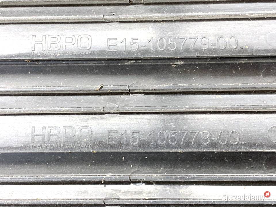 KIEROWNICA POWIETRZA ŻALUZJA AUDI Q3 II