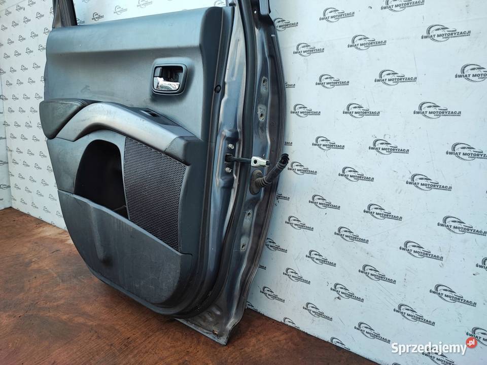 OUTLANDER II 08r Drzwi lewy tył 30 mikronów Kielce sprzedam