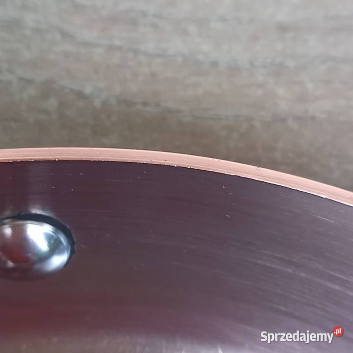 Miedziana patelnia średnica 22 sygnowana