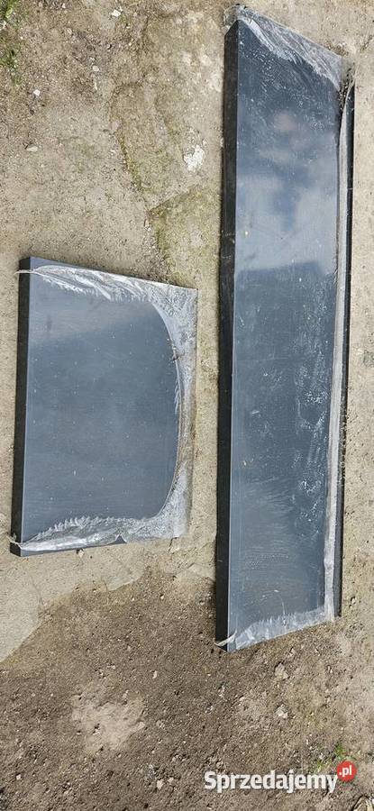 Parapety metalowe kolor antracyt na zdjęciu Błonie