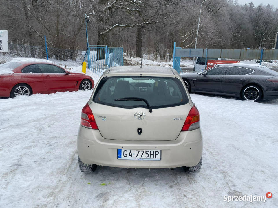 Toyota Yaris 10vvti 68 klima 90 bez w kładu stan 998cm3