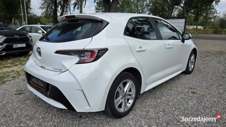 Toyota Corolla 18 HSD Ast Pasa Distronic kamera tempomat Corolla mazowieckie Otwock Mały