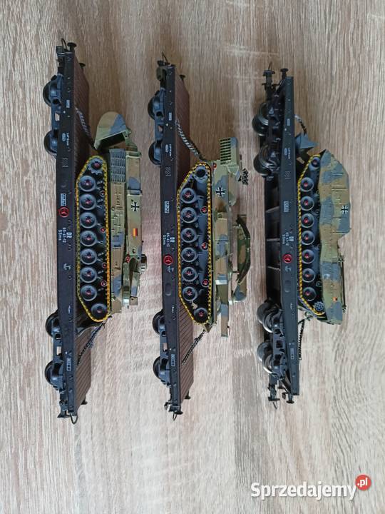 6 wagonow z pojazdami wojskowymi skala HO nowe Kolekcje Lublin