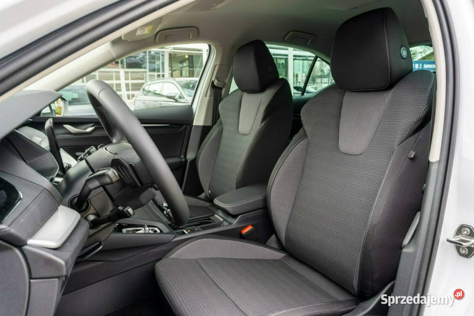 koda Octavia Drive Selection 15 TSI mHEV 150 DSG czujnik zmierzchu