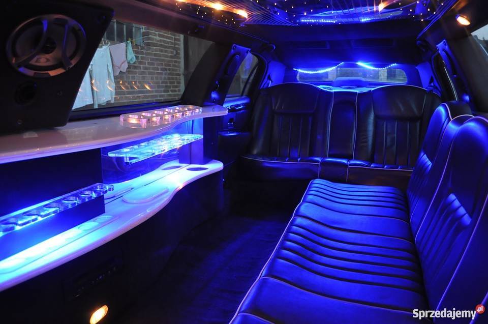 SUPER Limuzyna Lincoln Town Car 46L 2003 12os Goszczyn