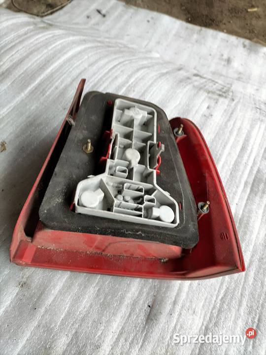 Volkswagen Bora LAMPA TYŁ TYLNA LEWA Kamień-Kolonia