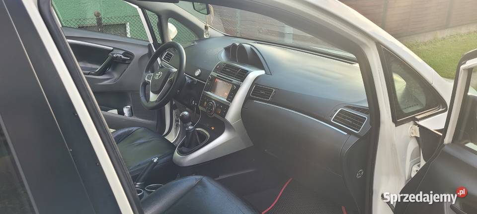 Toyota Verso 20 D4D 124 7osobowa Bogate Bolesławiec