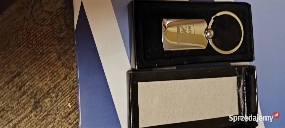 Brelok metalowy np do kluczy grawer Nivea śląskie