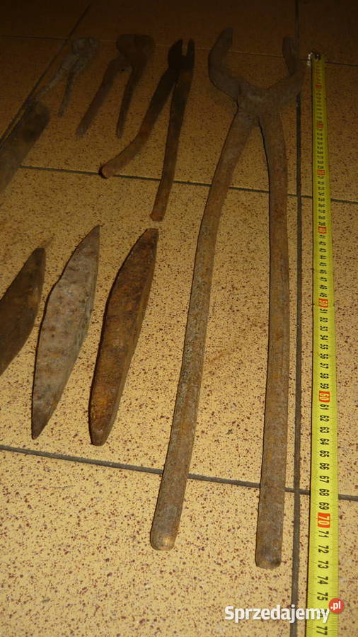 Narzędzia kowalskie szczypce młotki kleszcze Sokółka