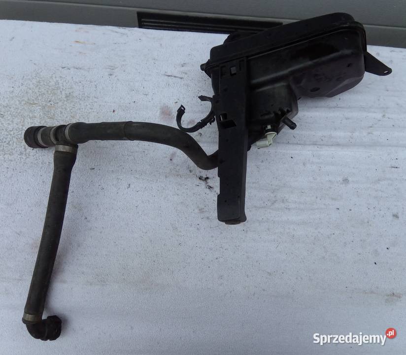 ZBIORNICZEK WYRÓWNAWCZY PŁYNU BMW E60 E61