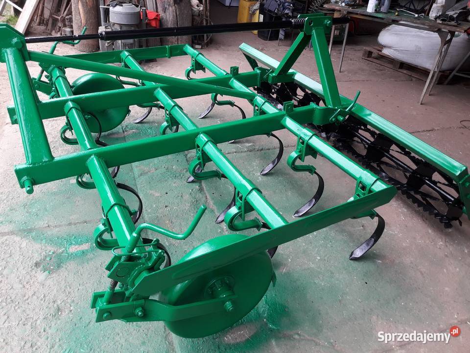 Kultywator z wałkiem Uszew