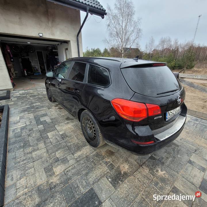 Opel Astra Sports Tourer Samochody osobowe Pasym