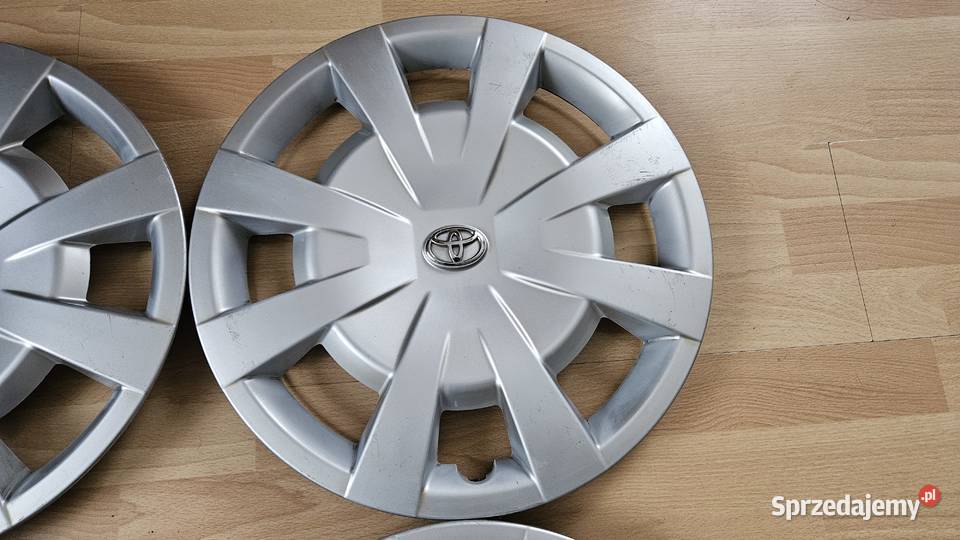 Kołpaki 16 Toyota Avensis III sprzedaż na sztuki Szczecin