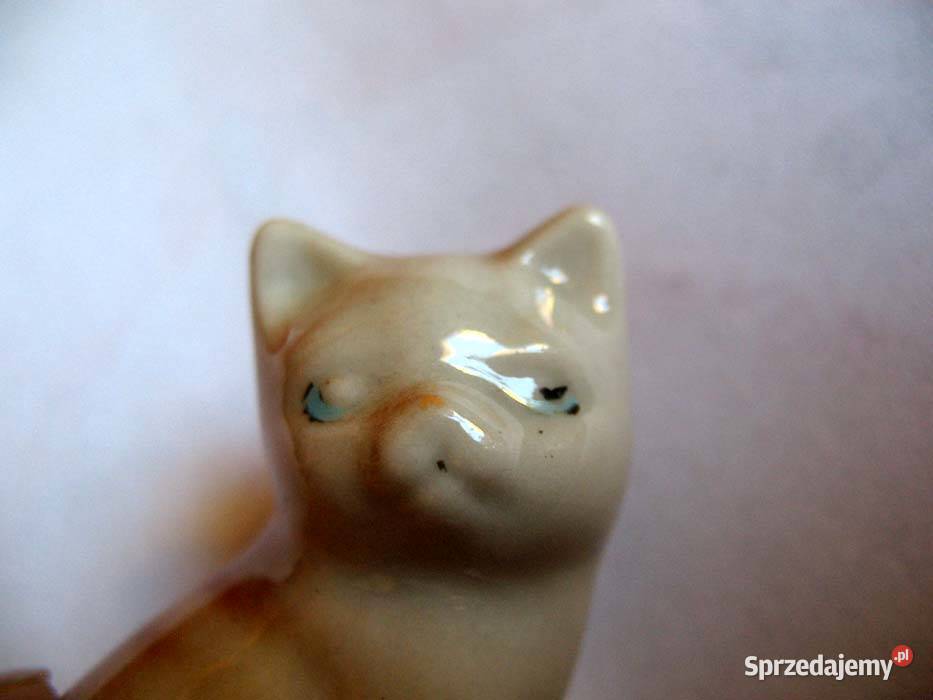 Kot uroczy mały kotek porcelana Figurka 35 x 35 mazowieckie Siedlce sprzedam
