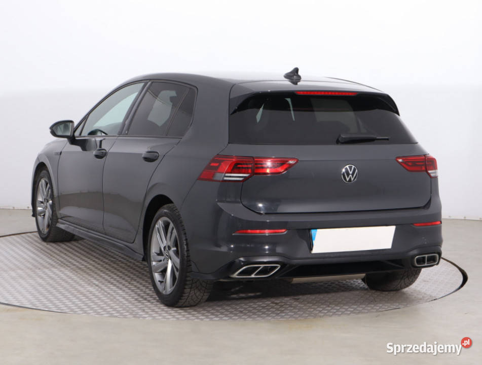 VW Golf 15 eTSI